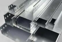 強(qiáng)腐蝕性環(huán)境選用哪種南寧電纜橋架好？